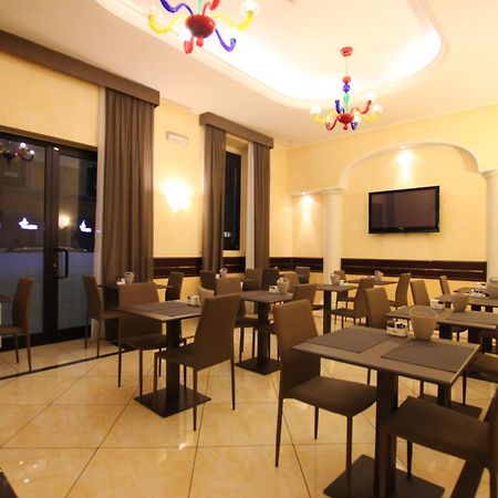 מילאנו Mokinba Hotels Baviera מראה חיצוני תמונה