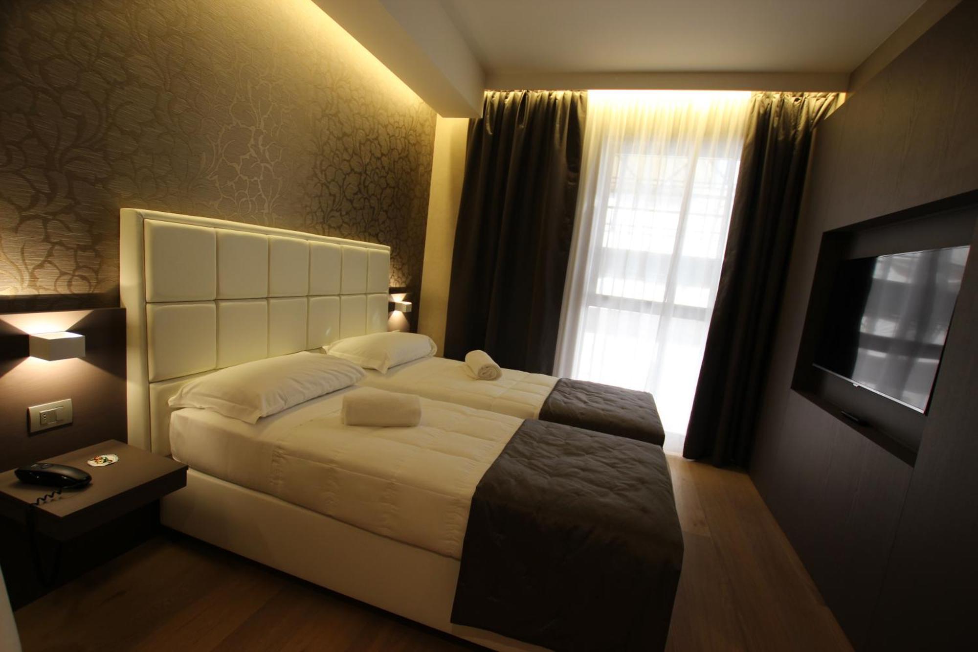 מילאנו Mokinba Hotels Baviera חדר תמונה