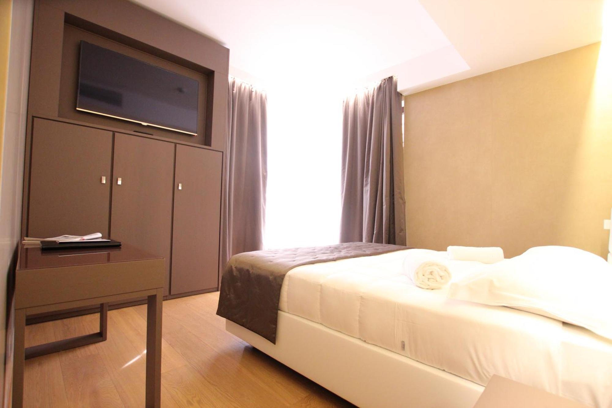 מילאנו Mokinba Hotels Baviera חדר תמונה