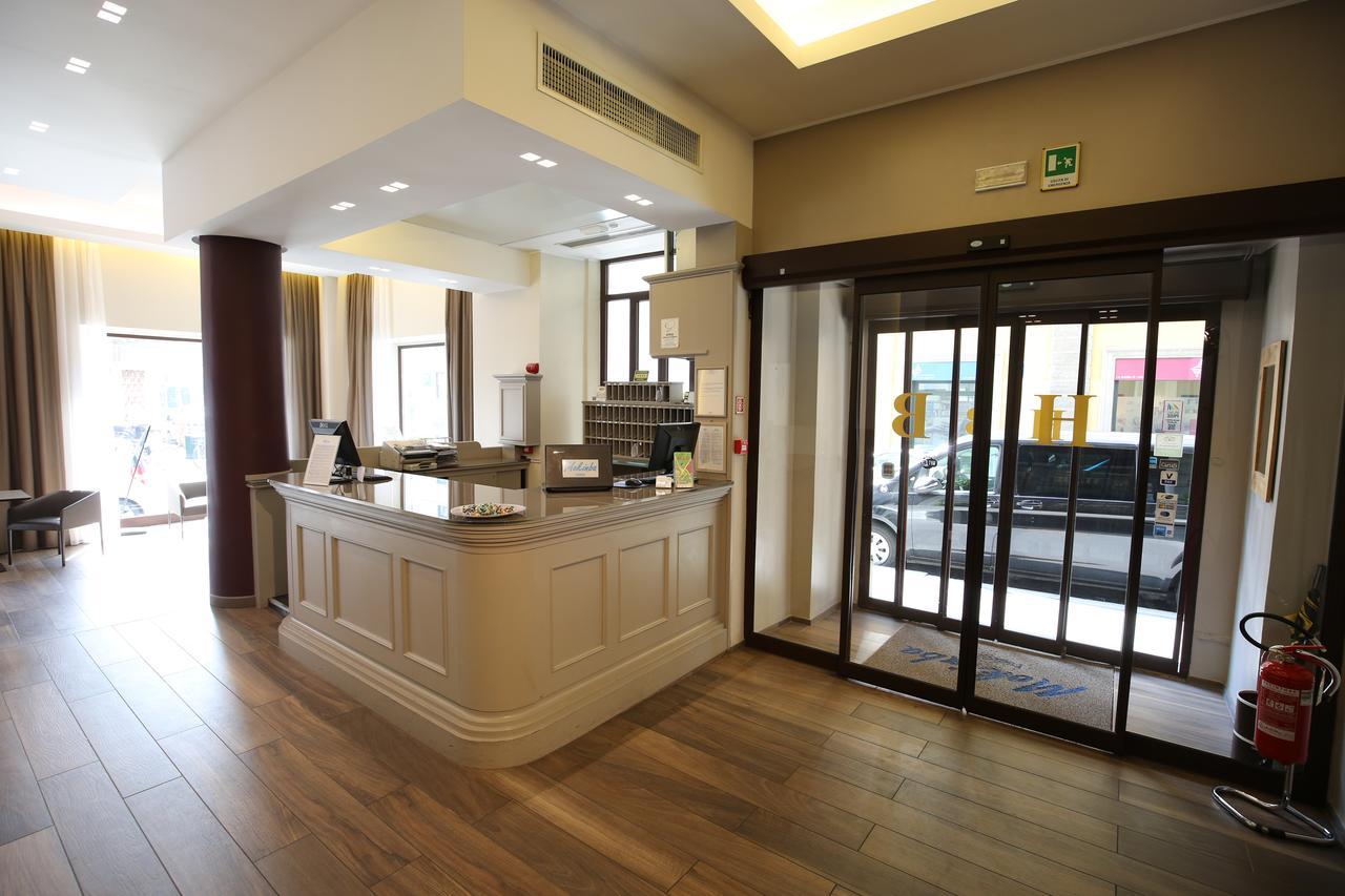 מילאנו Mokinba Hotels Baviera מראה חיצוני תמונה