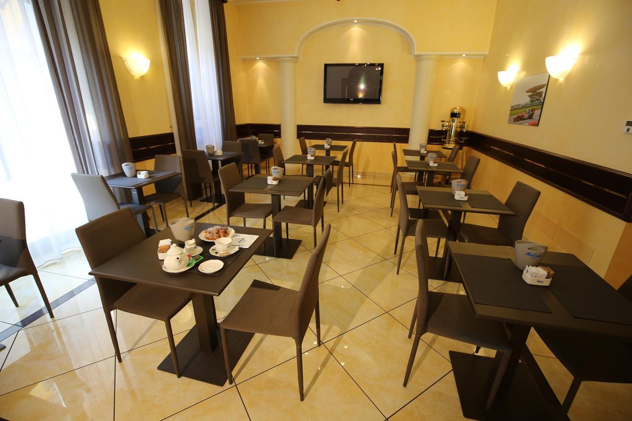 מילאנו Mokinba Hotels Baviera מראה חיצוני תמונה